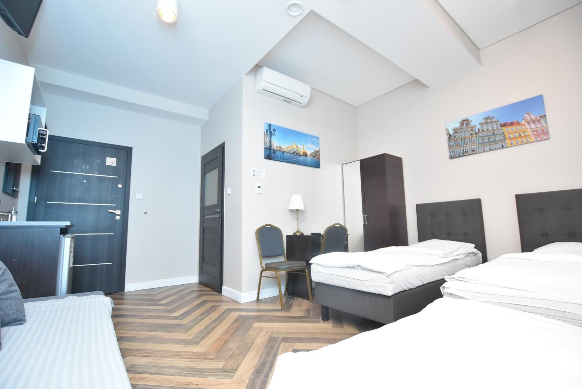 Dukes Apartments - Wita Stwosza Wroclaw Luaran gambar